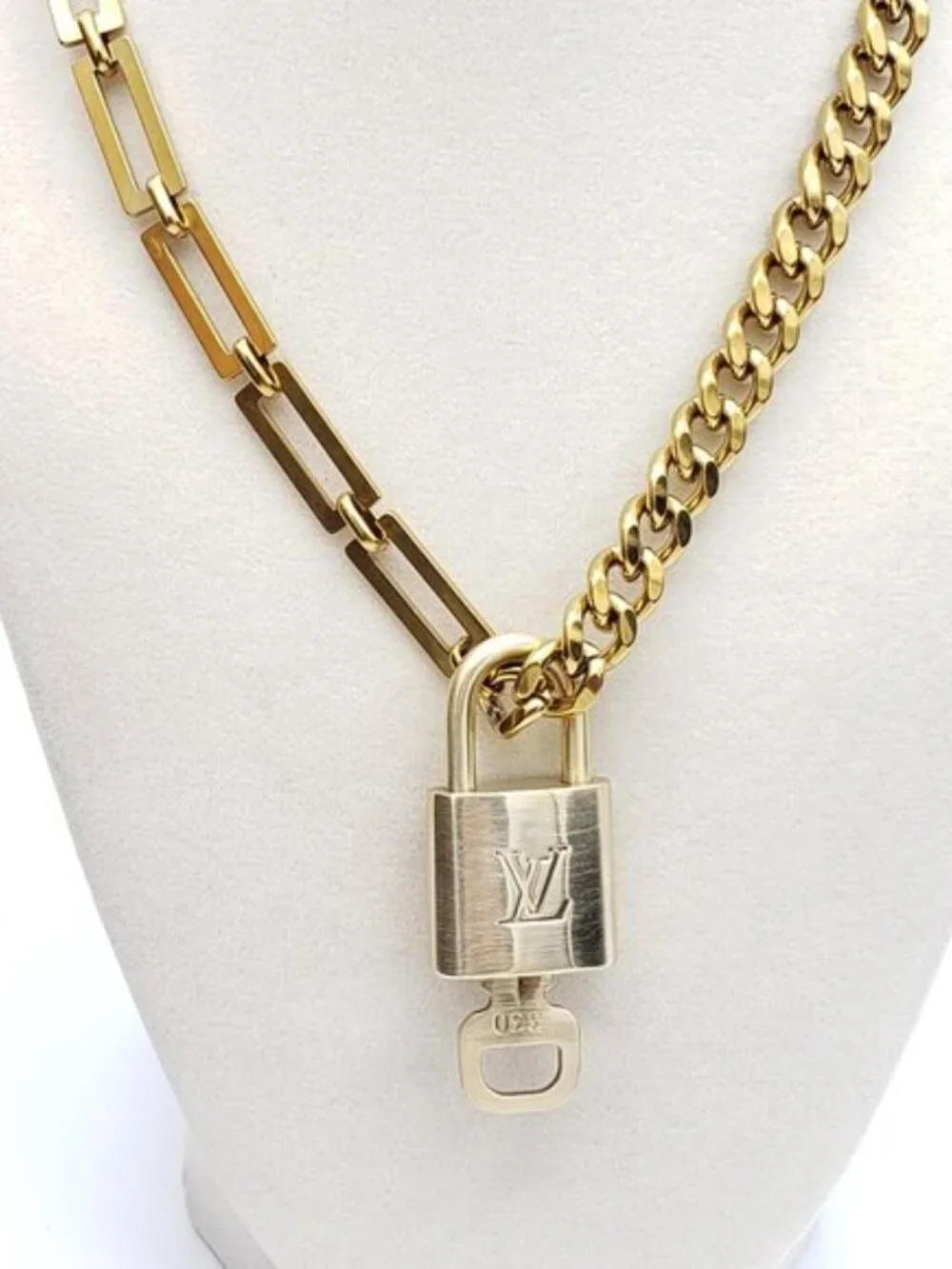 Authentic Louis Vuitton Padlock w/Unbranded Stainless Steel Gold Plated Chain